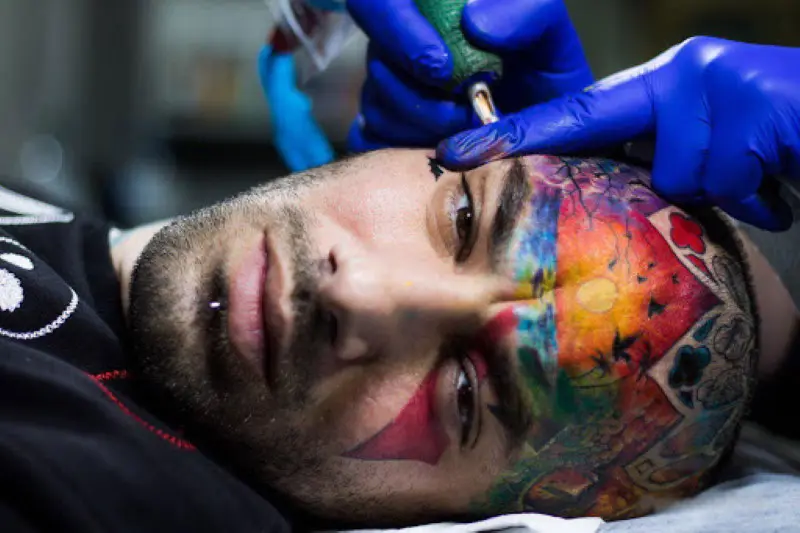 نظر یک جامعه شناس در باره علاقمندان ” امیر تتلو ” تتلیتی‌ها