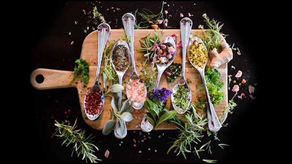 بهترین انواع ادویه مخصوص هر غذا 42