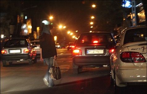 زن خیابانی
