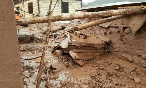 سیل 4