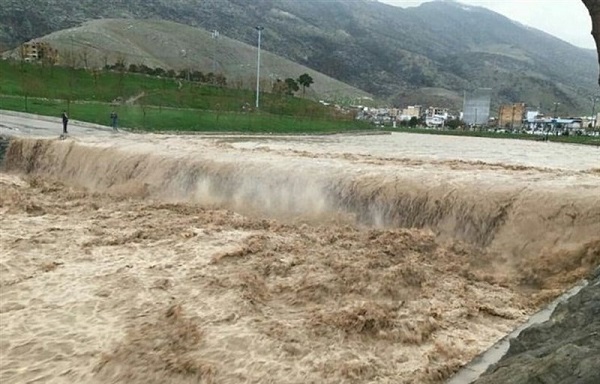 سیل در استهبان