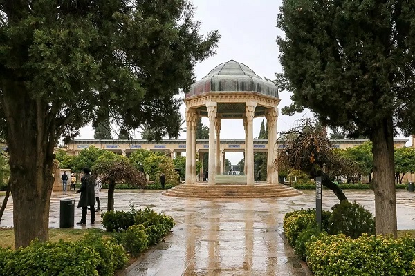 فالحافظ