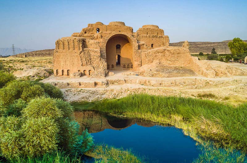 شهر باستانی گور در پیروز آباد