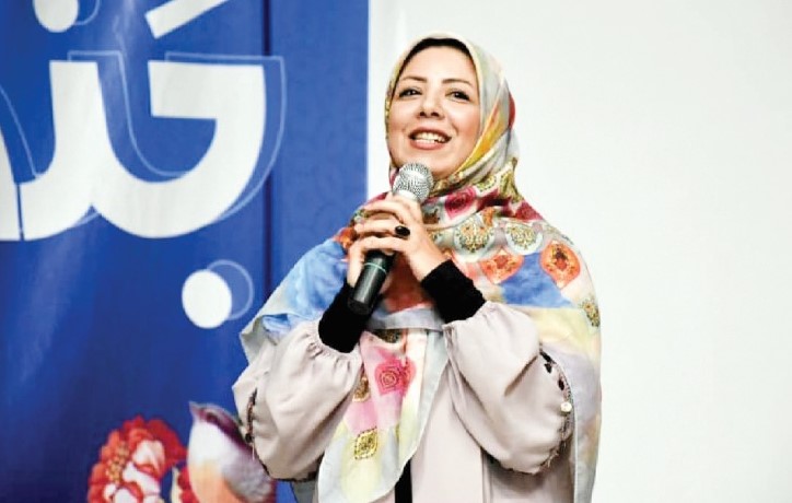 مجری بوشهرفاطمه صادقي‌زاده
