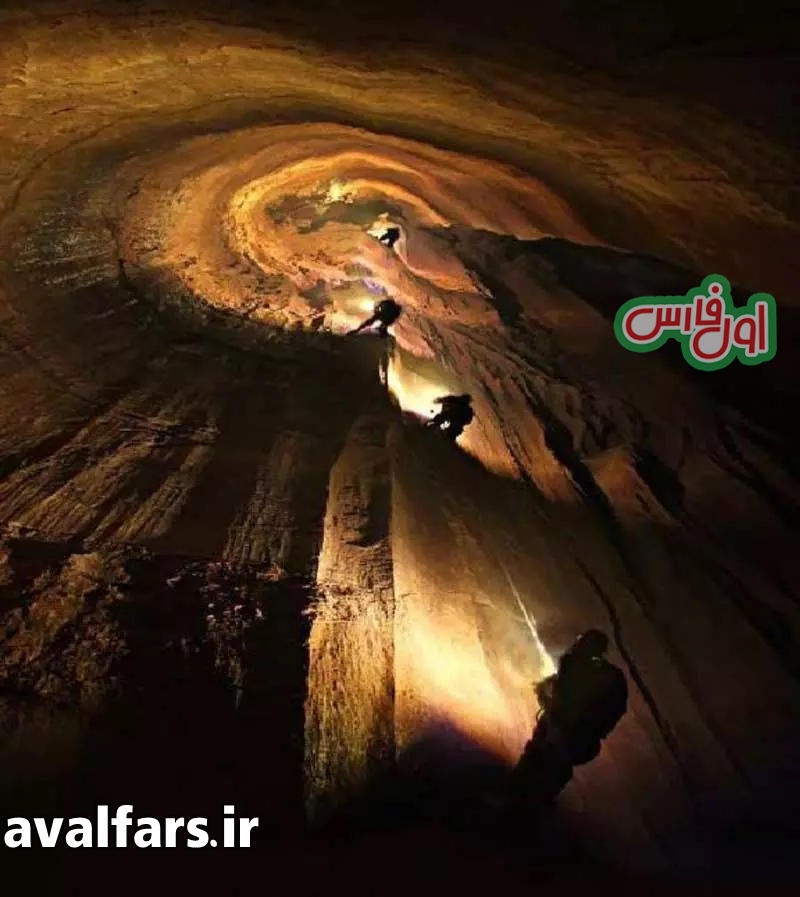 سفرگردشگریمسافرتتوریست 19
