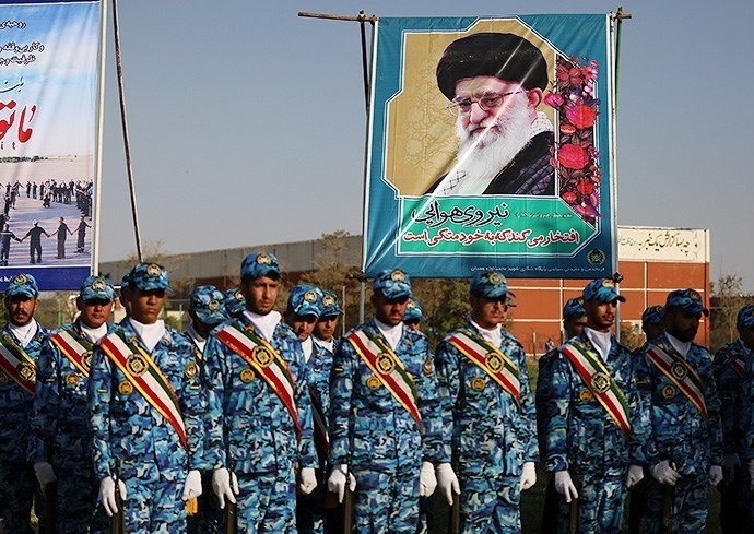 بخشش اضافه خدمت سنواتی کارکنان وظیفه ، مشمولین و سربازان غایب+جزئیات