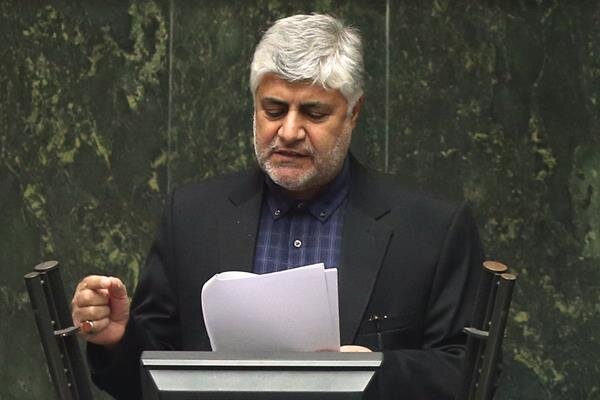 هشدار جدی علیرضا پاک فطرت به وزیر کشور: چرا اتباع بیگانه بدون مدارک معتبر وارد کشور میشوند؟! علیرضا پاک فطرت