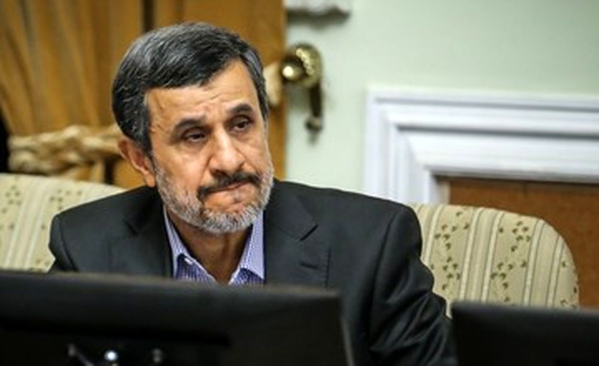 احمدی نژاد را جمع نکنیم، برای نظام هزینه خواهد شد؛ خطر او از بنی‌صدر هم بیشتر است