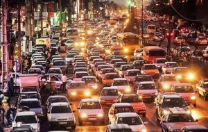 ترافیک خودرویی،ترافیک مدیران بدون تخصص و شهر بدون پارکینگ