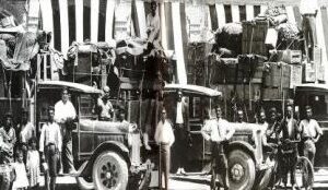 عکس یادگاری مردم در خیابان سعدی شیراز  ۷۷ سال پیش