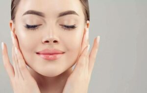 ۱۴ روش طبیعی چاقی صورت:به راحتی در خانه گونه‌هایتان را گرد و زیبا کنید