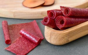 نکات مفید کاربردی برای هرچه خوشمزه و سریع تر خشک شدن لواشک خانگی