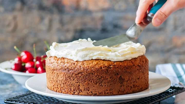 چند روش طلایی برای تازه نگه داشتن انواع کیک 35 نگهداری انواع کیک