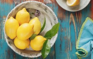 ترفندهایی کاربردی برای نگهداری لیمو به مدت طولانی