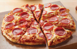 علت نپختن خمیر پیتزا+راهکارهایی برای پخت بهتر