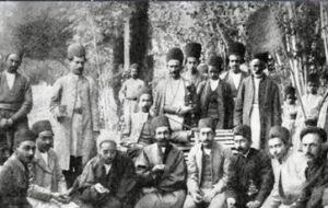 عکس میهمانی لاکچری شیرازی ها در یک باغ ۱۱۰ سال پیش