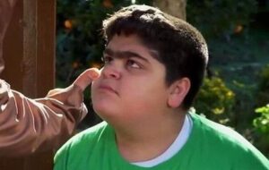 قیافه بازیگر نوجوان سریال پایتخت وقتی که بزرگ شده (عکس)