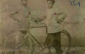 عکس| گواهینامه دوچرخه سواری جوان شیرازی سال ۱۳۱۷