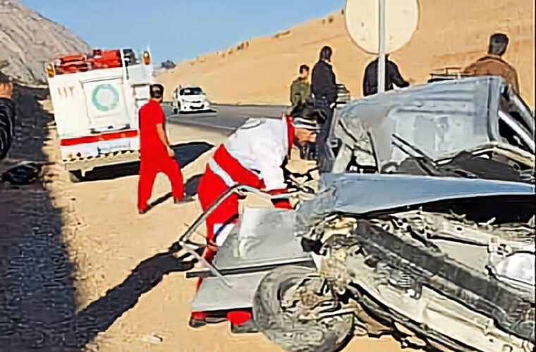 ۵ کشته و مصدوم در برخورد پراید با بنز ده تن در جاده جهرم به لار