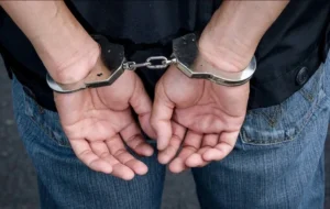 گفتگو با مردی که با سم مار و سفارشی آدم می کشت+فیلم