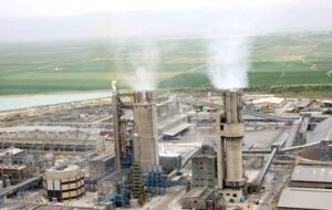 راستش را به مردم بگوئید : رسوبات پتروشیمی شیراز در حاشیه رودخانه کر خطرناک اند؟