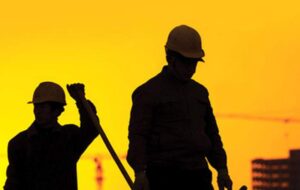 شورای نگهبان باید از پایمال شدن حق کارگران جلوگیری کند/کارگران مظلوم‌ترین قشر جامعه هستند