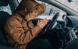 ۹ علت اصلی گرم نشدن بخاری ماشین که تعمیرکارها نمی گویند