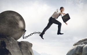 ۸ عادت رایج نادرستی که مانعی برای رسیدن به موفقیت هستند