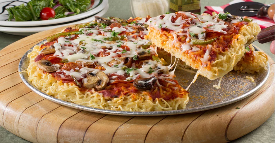 noodlepizza.jpg 1