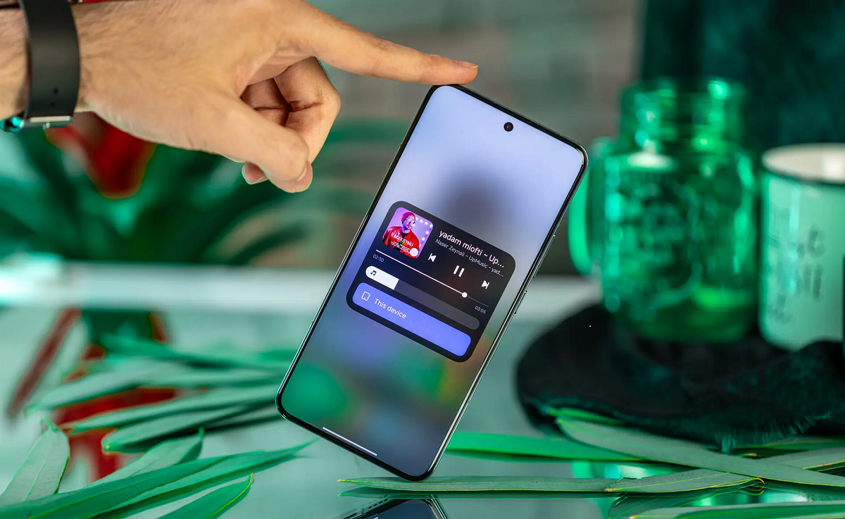 xiaomi 14 pro while playing music