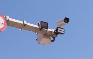 به محض ورود به آزاد راه شیراز-اصفهان با ۴۰ سامانه هوشمند تحت نظرید