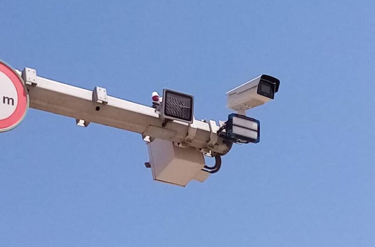 به محض ورود به آزاد راه شیراز-اصفهان با ۴۰ سامانه هوشمند تحت نظرید