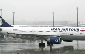 اعترض مسافران به تاخیر ۷ ساعته پرواز شیراز-مشهد ایران ایرتور