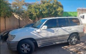 لندکروز ۵۵ میلیاردی مرد شیرازی وسط خیابان توقیف شد