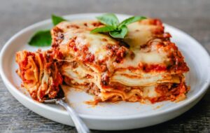 بررسی مشکلات و نکات طلایی کاربردی در پخت لازانیا