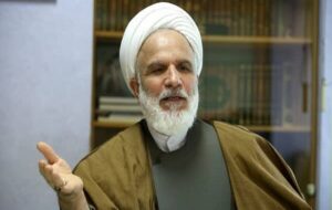 مخالفت آیت‌الله خامنه‌ای با بررسی پرونده فرزندش در کمیته ۳ نفره خبرگان رهبری