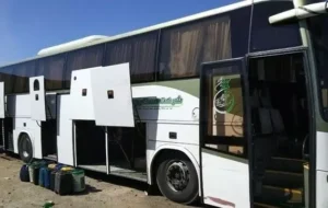 اتوبوسی نرسیده به شیراز توقیف و ۳۹۵ میلیون تومان جریمه شد