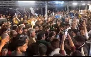 ستاد تاجگردون را ببینید چه خبره…واویلا…جوانان ! (+فیلم)