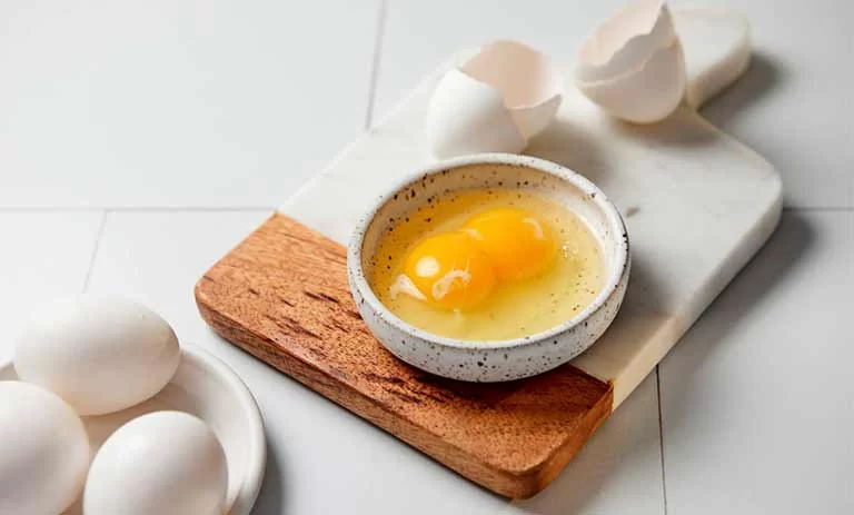 تخم مرغ تاریخ گذشته 2