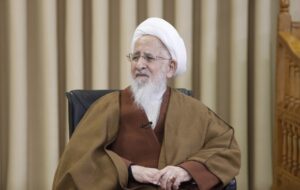 آیت‌الله العظمی جوادی آملی: اگر جامعه ما از اختلاس و ارتشاء منزه شد، کم کم آدم را به یاد خدابودن نزدیک می‌کند