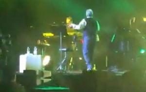 مجلس ورود خوانندگان و سلبریتی‌های خارج نشین به کشور را تسهیل می کند