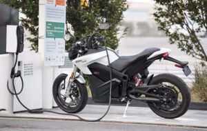 پرداخت وام ۱۰۰میلیونی با اقساط ۵ ساله برای خرید موتورسیکلت‌ برقی فیت مسافرکشی