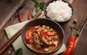 ۱۰ خاصیت عالی و باورنکردنی غذای تند برای سلامتی