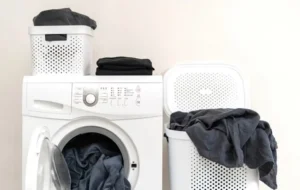 نکات اصولی شست و شوی لباس مشکی و جلوگیری از بور شدن آنها