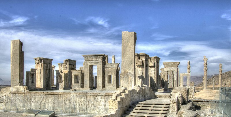 800px نمایی از تخت جمشید 2