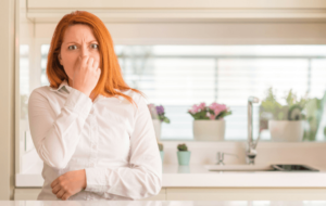 راهکارهای طبیعی و گیاهی برای رفع بوی سوختگی از خانه