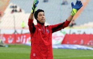 ویدئوی دیده نشده از آوازخوانی بهتاش فریبای سریال پایتخت در خانه اش