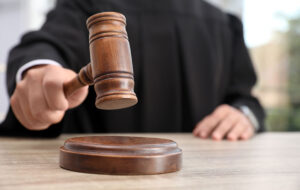 بلایی که مرد نیکوکار سر دوجوان دیپلمه مملکت آورد!