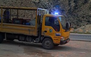 عکس یکی از راهداران فارس در حال کشیک که وایرال شد