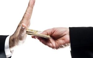 رد رشوه ۵ میلیونی یکی از اقوام فروشنده مواد توسط مأموران انتظامی بیضا